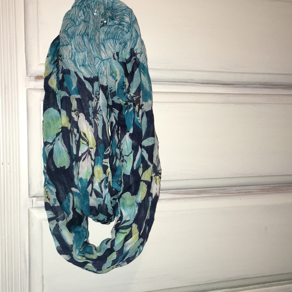 SUMMER INFINITY SCARF